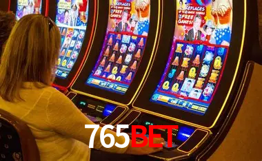 Descubra o Mundo do Cassino Online com 765bet